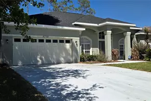 5352 Camberlea Ave, Zephyrhills, FL 33541 - Photo 2