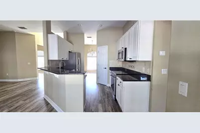 5352 Camberlea Avenue, Zephyrhills, FL 33541 - Photo 12