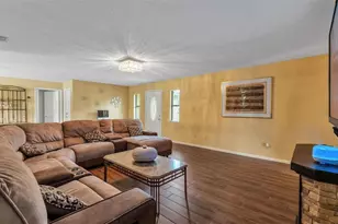 8829 Sheppard Dr, Lake Wales, FL 33898 - Photo 4