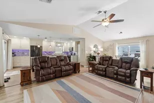 6101 Magpie Dr, Lakeland, FL 33809 - Photo 8