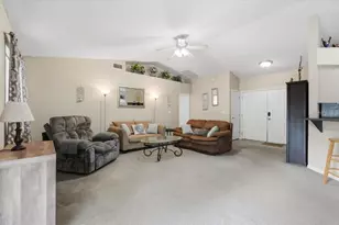 1838 Grey Fox Dr, Lakeland, FL 33810 - Photo 6