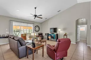 2985 Vintage View Cir, Lakeland, FL 33812 - Photo 14