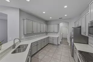 1450 Cypress View Ln, Lakeland, FL 33811 - Photo 8