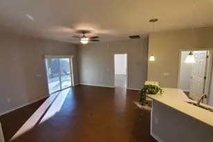 5730 Fischer Dr, Lakeland, FL 33812 - Photo 8