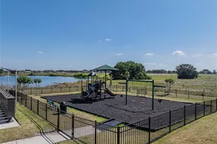 3307 Costello Cir, Winter Haven, FL 33884 - Photo 6
