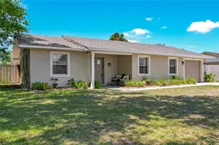 985 N 11th St, Eagle Lake, FL 33839 - Photo 2