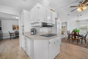 4926 Deerwood Dr, Lakeland, FL 33810 - Photo 12