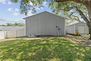 1095 W Lake Hamilton Dr, Winter Haven, FL 33881 - Photo 76