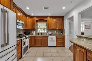 4216 Forest Hills Dr, Lakeland, FL 33813 - Photo 12