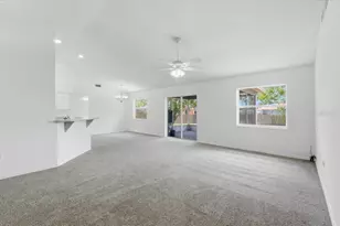 3221 Merlot Dr, Lakeland, FL 33811 - Photo 4