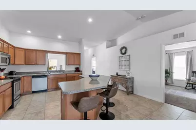 6146 Mission Drive, Lakeland, FL 33812 - Photo 8