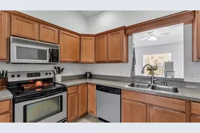 6146 Mission Drive, Lakeland, FL 33812 - Photo 8