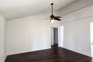1113 Cinnamon Way E, Lakeland, FL 33801 - Photo 12