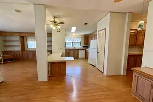 35935 Tanda Cir, Zephyrhills, FL 33541 - Photo 12