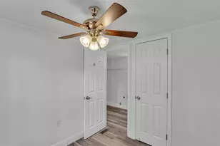 5242 Shadyglen Dr, Lakeland, FL 33810 - Photo 6