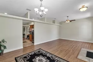 112 Bentley Oaks Blvd, Auburndale, FL 33823 - Photo 4