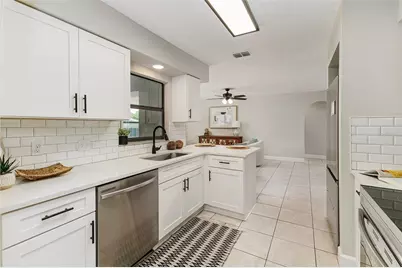 4052 Lehman Court, Lakeland, FL 33813 - Photo 8