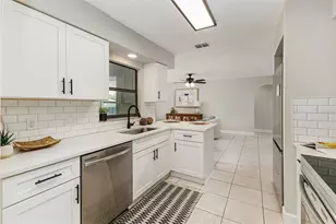 4052 Lehman Ct, Lakeland, FL 33813 - Photo 8
