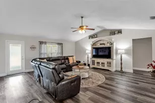 6929 Bently Dr, Lakeland, FL 33809 - Photo 14