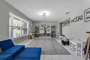 1522 Hallam Dr, Lakeland, FL 33813 - Photo 6