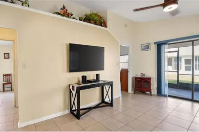 6264 Peacock Run, Lakeland, FL 33809 - Photo 4