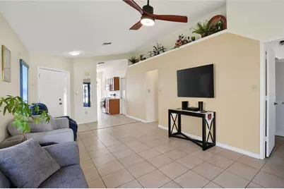 6264 Peacock Run, Lakeland, FL 33809 - Photo 2