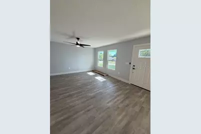 521 Skyline Drive E, Lakeland, FL 33801 - Photo 10