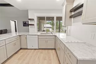 5432 Highlands Vue Ln, Lakeland, FL 33812 - Photo 10