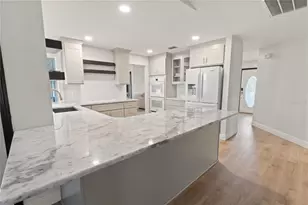 5432 Highlands Vue Ln, Lakeland, FL 33812 - Photo 6