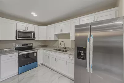2428 Mosswood Lane, Lakeland, FL 33801 - Photo 14