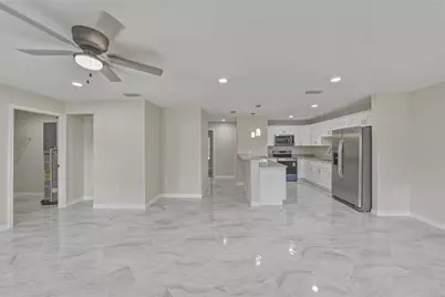 2428 Mosswood Lane, Lakeland, FL 33801 - Photo 10