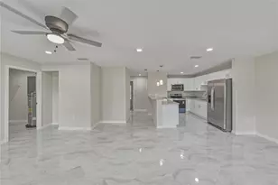 2428 Mosswood Ln, Lakeland, FL 33801 - Photo 10