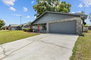 4227 Sunny Land Dr, Lakeland, FL 33813 - Photo 2