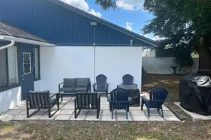 202 Village View Ln, Lakeland, FL 33809 - Photo 4