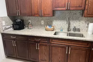 202 Village View Ln, Lakeland, FL 33809 - Photo 4