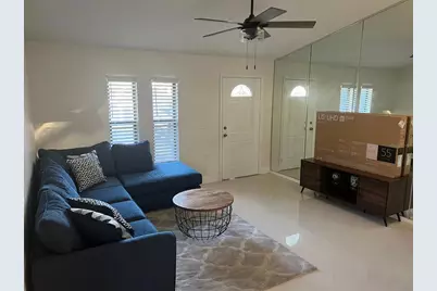 202 Village View Lane, Lakeland, FL 33809 - Photo 2