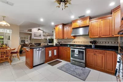 5521 Emerald Ridge Boulevard, Lakeland, FL 33813 - Photo 6