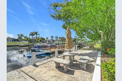 4237 Headsail Drive, New Port Richey, FL 34652 - Photo 2