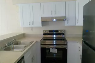 920 W Carole St, Lakeland, FL 33803 - Photo 2