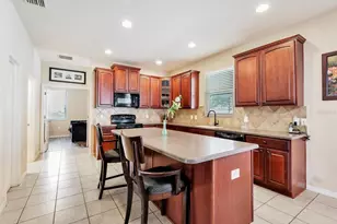 5592 Superior Dr, Lakeland, FL 33805 - Photo 6