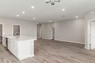 5593 Buckeye Bnd Dr, Saint Cloud, FL 34772 - Photo 2