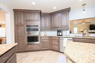 2240 Lake Ariana Blvd, Auburndale, FL 33823 - Photo 8