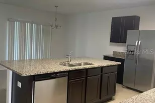 2127 Blue Highlands Dr, Lakeland, FL 33811 - Photo 10
