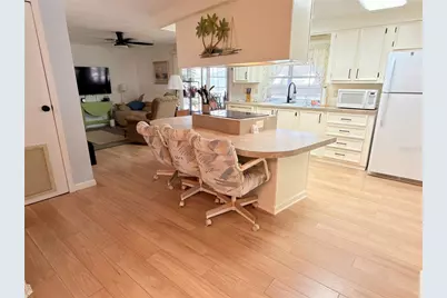2202 Bahama Road W, Sebring, FL 33870 - Photo 8