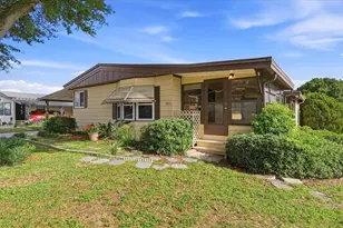 1603 Foxway Dr, Lakeland, FL 33810 - Photo 2