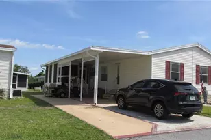 212 York Cottage Dr, Haines City, FL 33844 - Photo 2