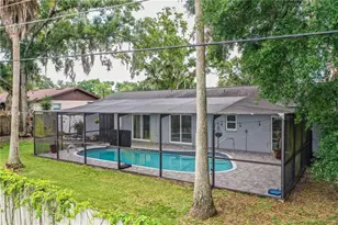 142 Padgett Pl S, Lakeland, FL 33809 - Photo 32