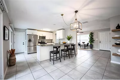 142 Padgett Place S, Lakeland, FL 33809 - Photo 2