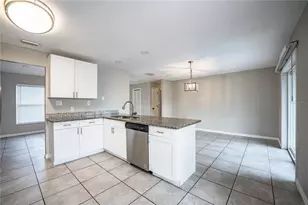 142 Padgett Pl S, Lakeland, FL 33809 - Photo 14