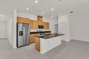 727 Chestnut Ln, Auburndale, FL 33823 - Photo 4